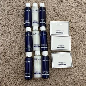 ELEMIS Revitalize-Me Bath & Body Travel Set - Navy & White